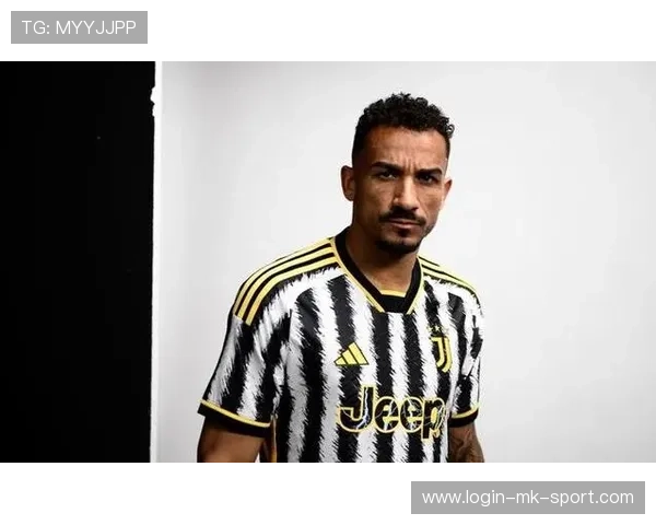 尤文达尼洛调度后场如指挥官